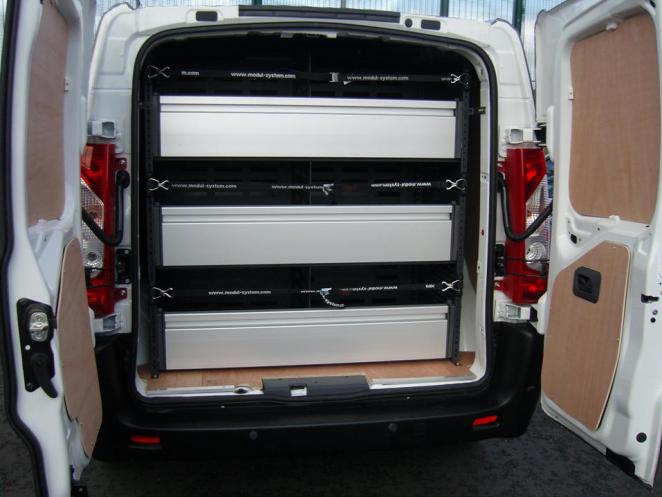 (image for) Custom Aluminium Racking