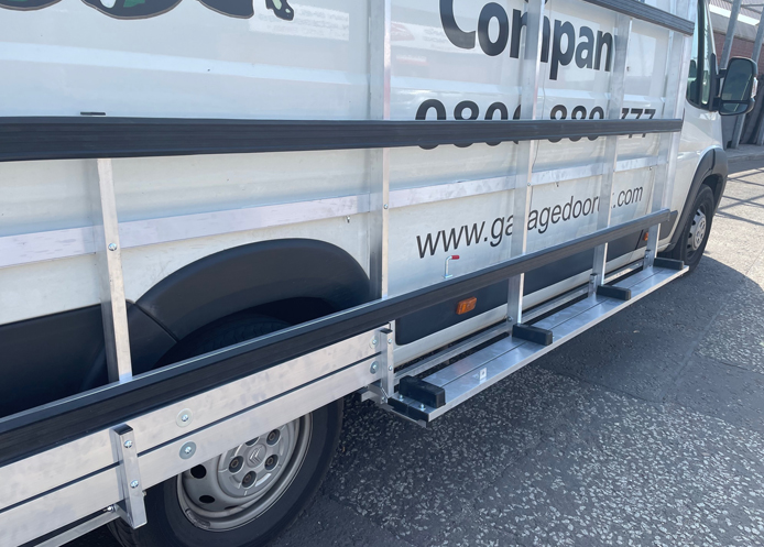 (image for) Relay (06-on) L4 H2/H3 - Aluminium Glass Rack (LxH) 3800 x 2500