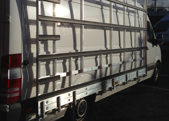 Sprinter (06-18) L2 - Aluminium Glass Rack (LxH) 3000 x 2500 (image for) Sprinter (06-18) L2 - Aluminium Glass Rack (LxH) 3000 x 2500