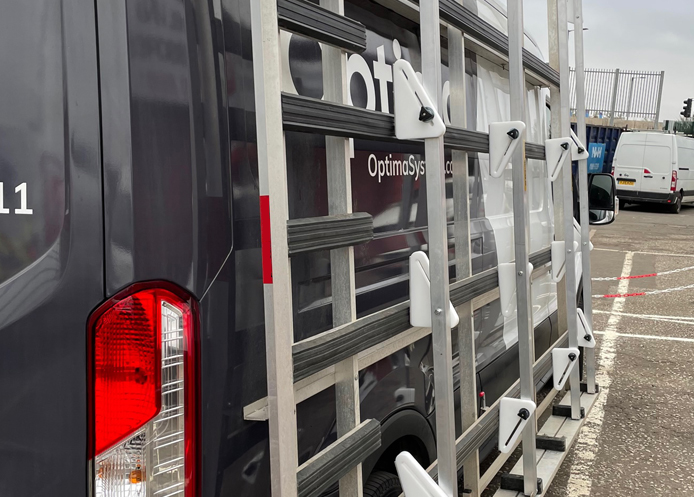 (image for) Custom (13-23) L1 - Aluminium Glass Rack (LxH) 2300 x 2000