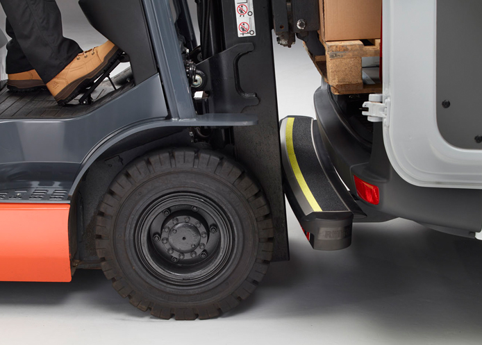 (image for) MAN TGE - ImpactStep - no sensors