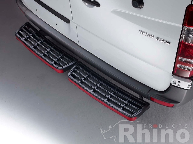 (image for) Maxus Deliver 9 - Twin step black - no reverse sensors