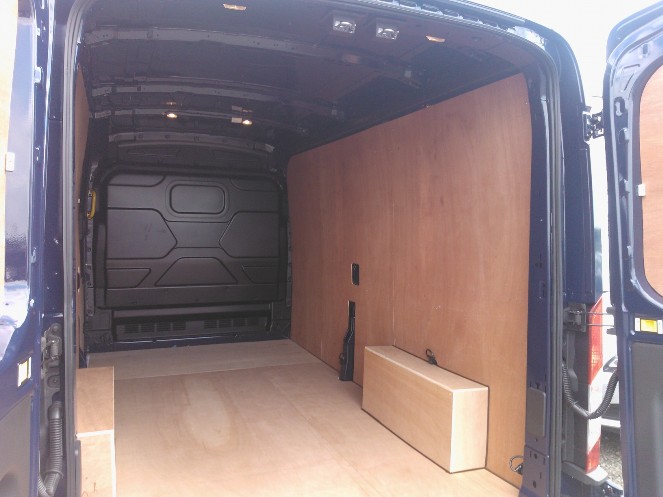 (image for) L3 - Base/Leader model - Full Ply Lining inc. floor & w/boxes