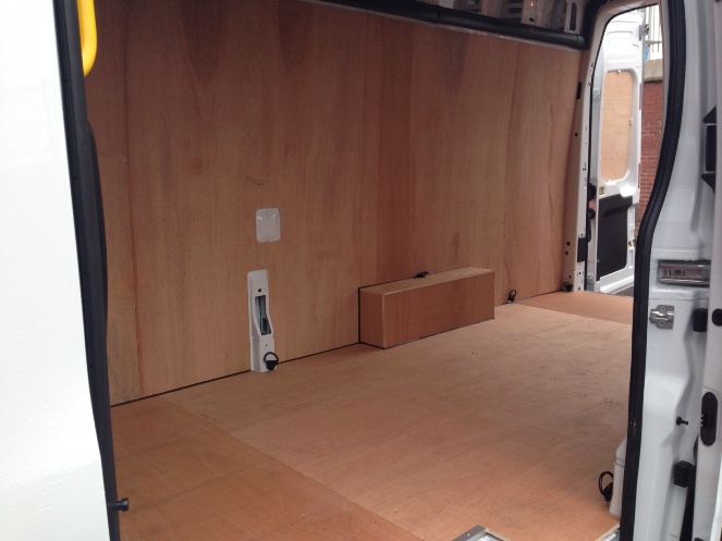 (image for) L4 RWD - Base model - Full Ply Lining inc. floor & w/boxes