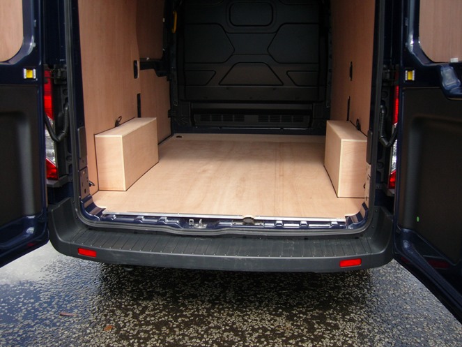 (image for) L2 - Base/Leader model - Full Ply Lining inc. floor & w/boxes