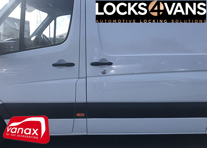 Crafter (2017-on) - Slamlock - S-Series Yale style key (image for) Crafter (2017-on) - Slamlock - S-Series Yale style key